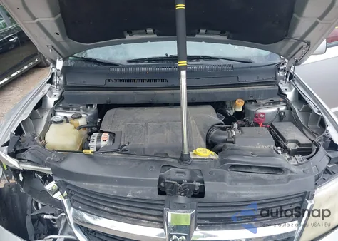 2010 Dodge Journey Sxt z USA, uszkodzony, nr VIN 3D4PH5FV8AT182822